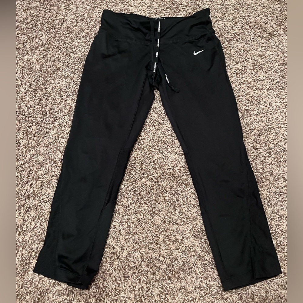 Nike cropped leggings